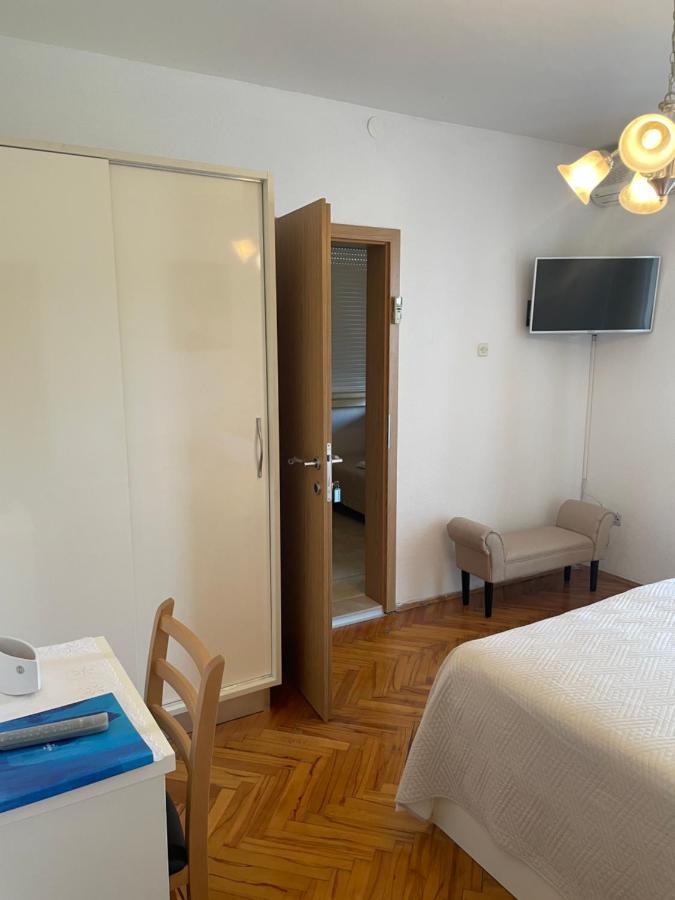 Apartmani Isabella - Ilda Radonic Jelsa  Ngoại thất bức ảnh