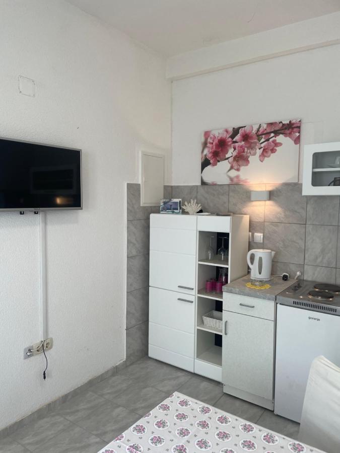 Apartmani Isabella - Ilda Radonic Jelsa  Ngoại thất bức ảnh