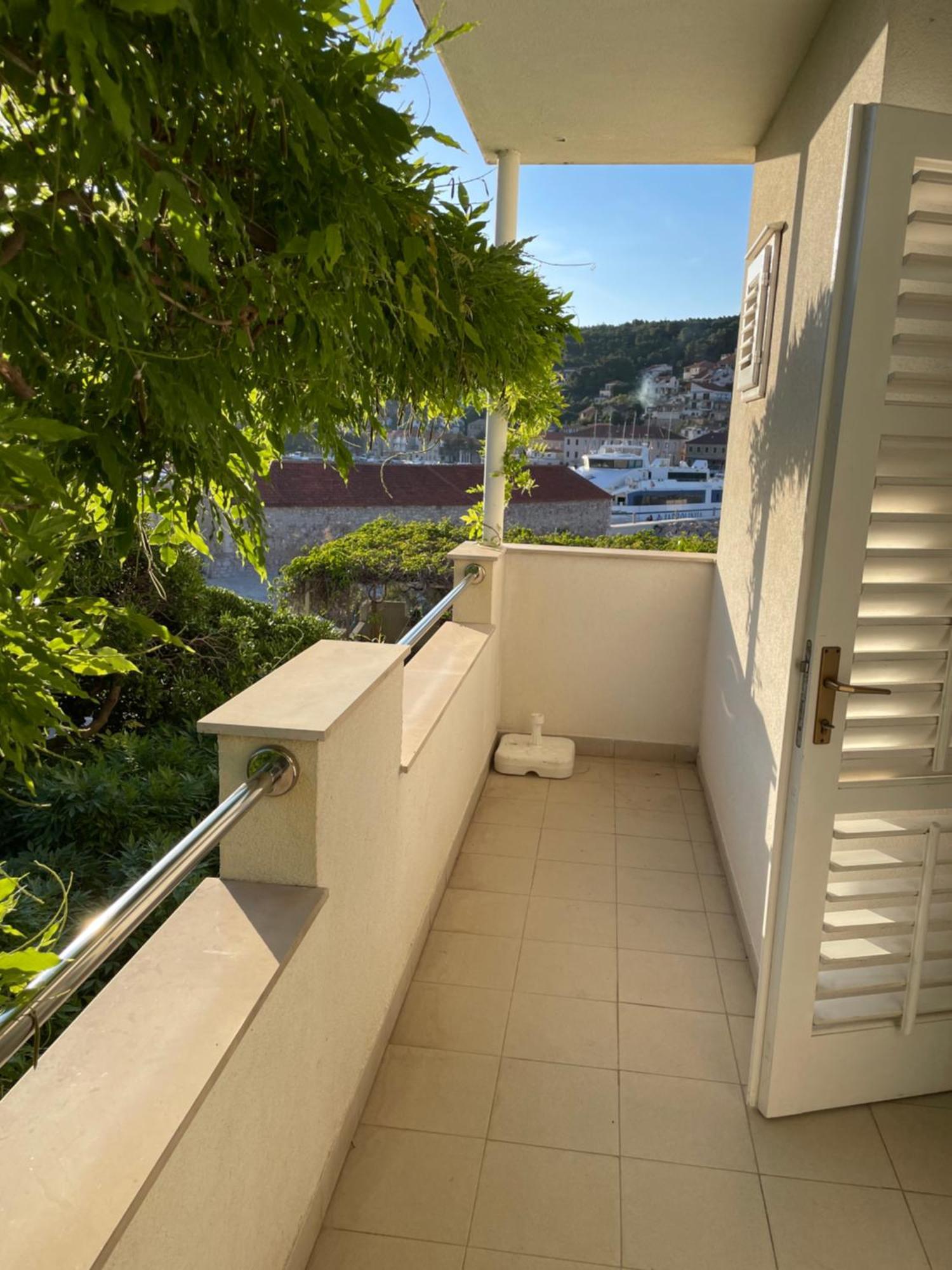 Apartmani Isabella - Ilda Radonic Jelsa  Ngoại thất bức ảnh