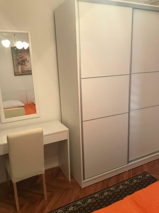 Apartmani Isabella - Ilda Radonic Jelsa  Ngoại thất bức ảnh